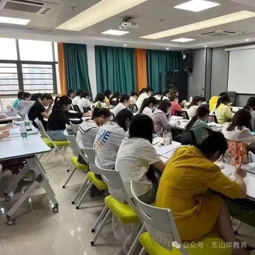 2025国考笔试培训该怎么选？-图1